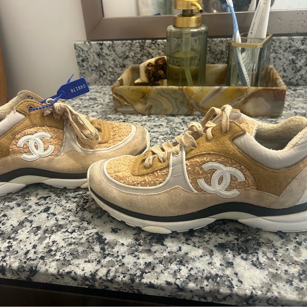 CHANEL Beige and White Sneakers - Picture 5 of 5